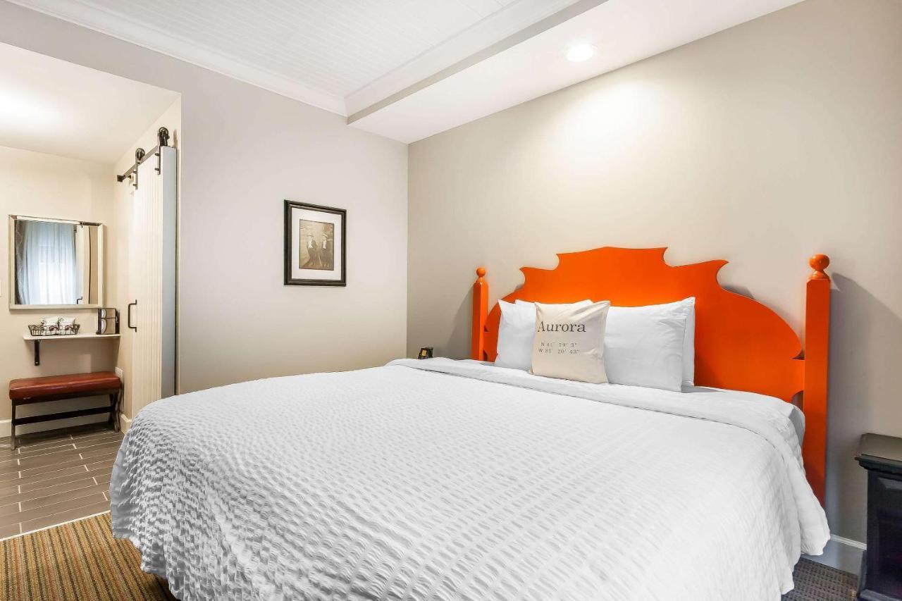The Aurora Inn Hotel And Event Center Ngoại thất bức ảnh